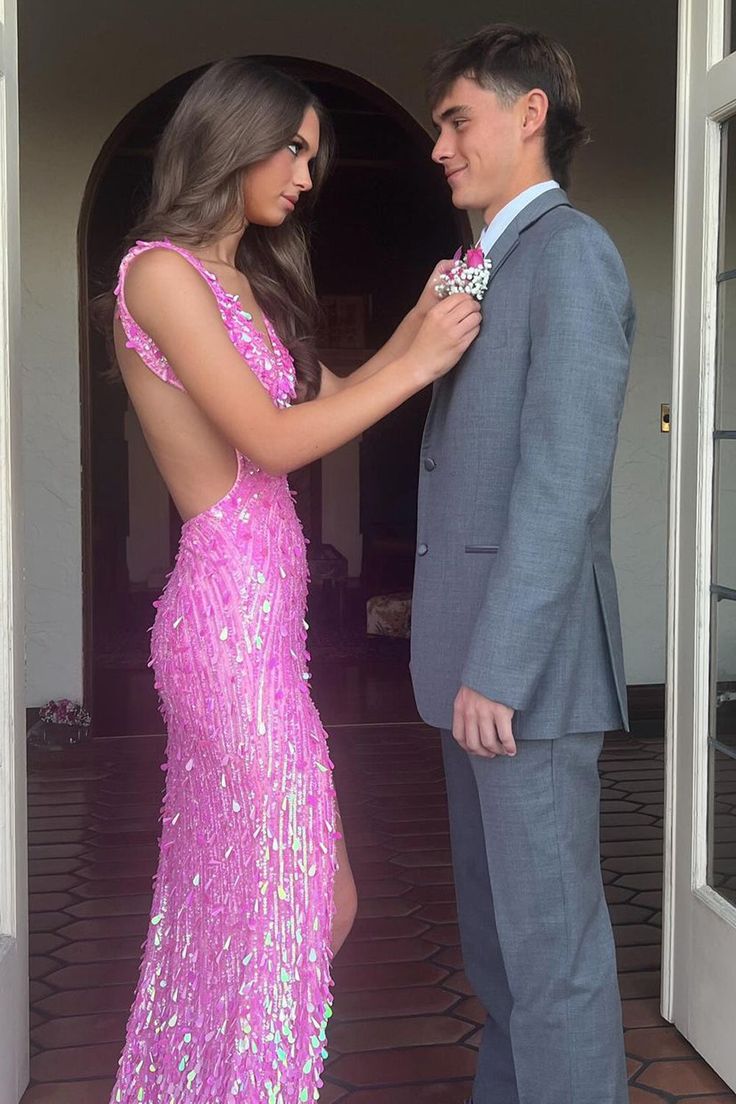 Charming Mermaid V Neck Sequins Long Prom Dresses with Beading