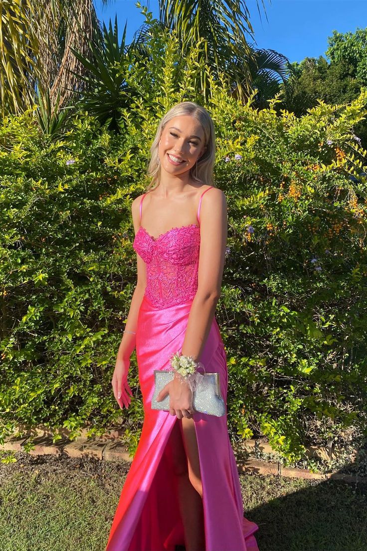 Charming Mermaid V Neck Sequins Long Prom Dresses with Beading