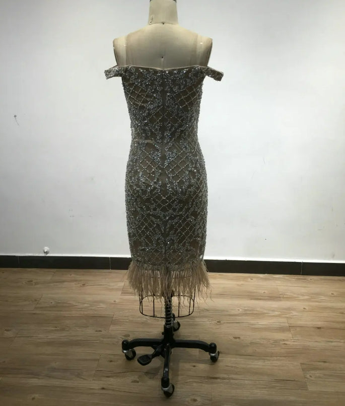 Sexy Beading V Neck Form-Fitting Short Party Dresses For Women Classic Feather Embellished Evening Gowns