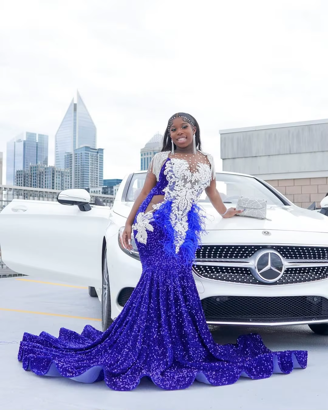 Sparkly Velvet Sequin Royal Blue Mermaid Prom Dresses Long for Black Girls 2025 Feather Crystal Applique Evening Gown Customized