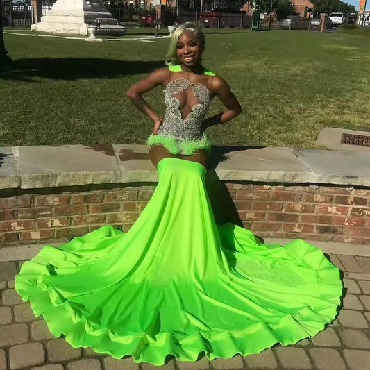 Satin Feathers Prom Dresses Luxury Beading Lace Appliques Evening Dress Sexy See Thru Crystals Celebrity Party Gowns