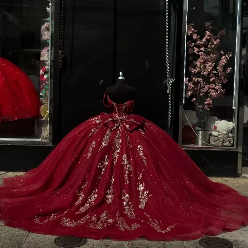 Burgundy Quinceanera Dresses Ball Gown Off The Shoulder Sequin Appliqued Lace Beads Crystal Customized Sweet 16 Party Dress