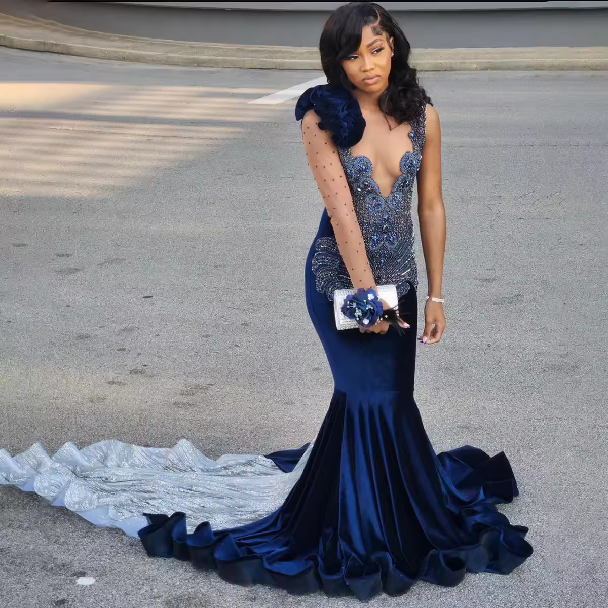 Customized Mermaid Bride Dresses V-Neck Applique Draped Pleat Lace Crystal Sleeveless Open Back Prom Dress Robe de soirée