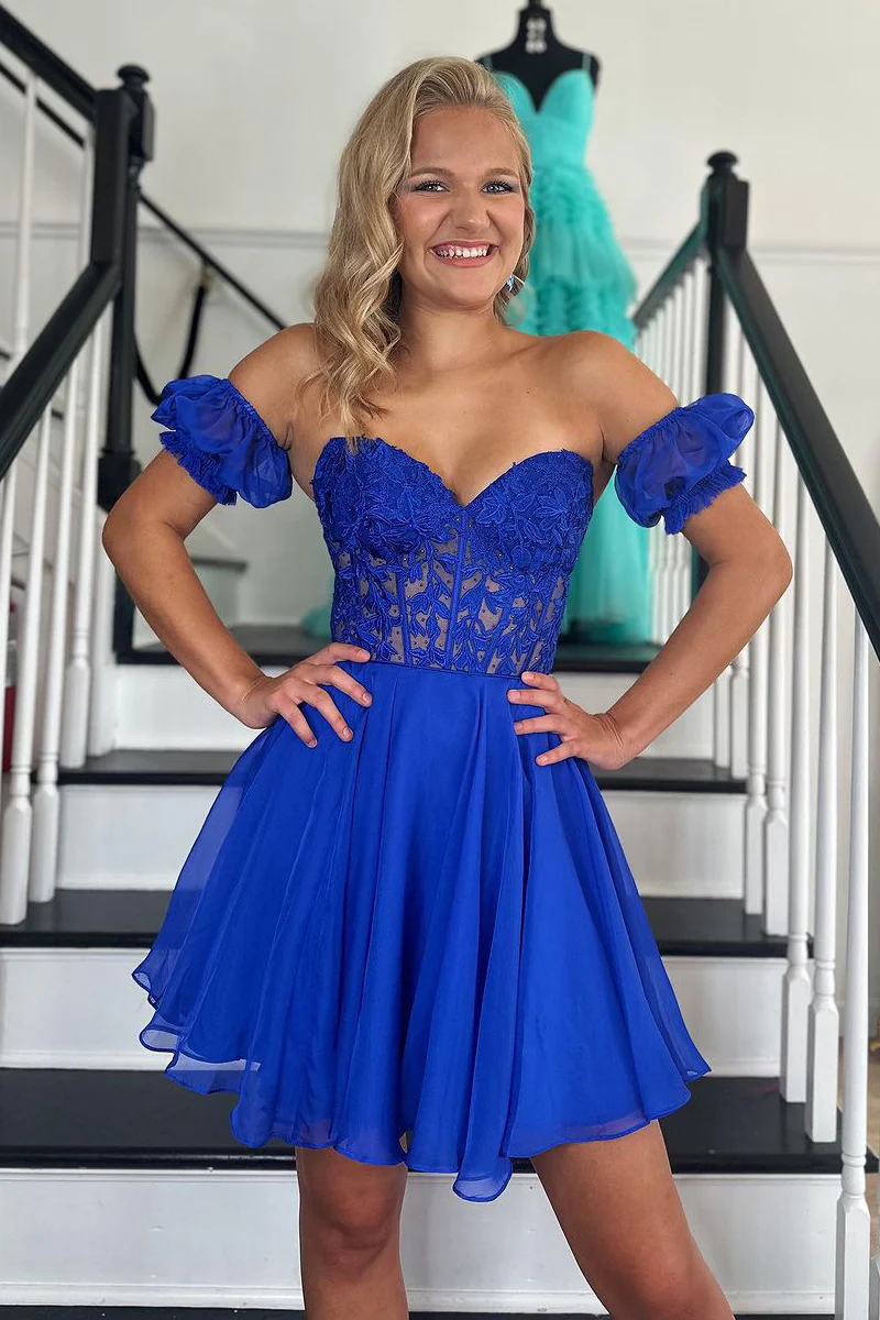 A Line Sweetheart Royal Blue Chiffon Short Homecoming Dress with Appliques