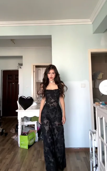 Classy Black Spaghetti Straps Lace Long Evening Dress Sexy Party Gown