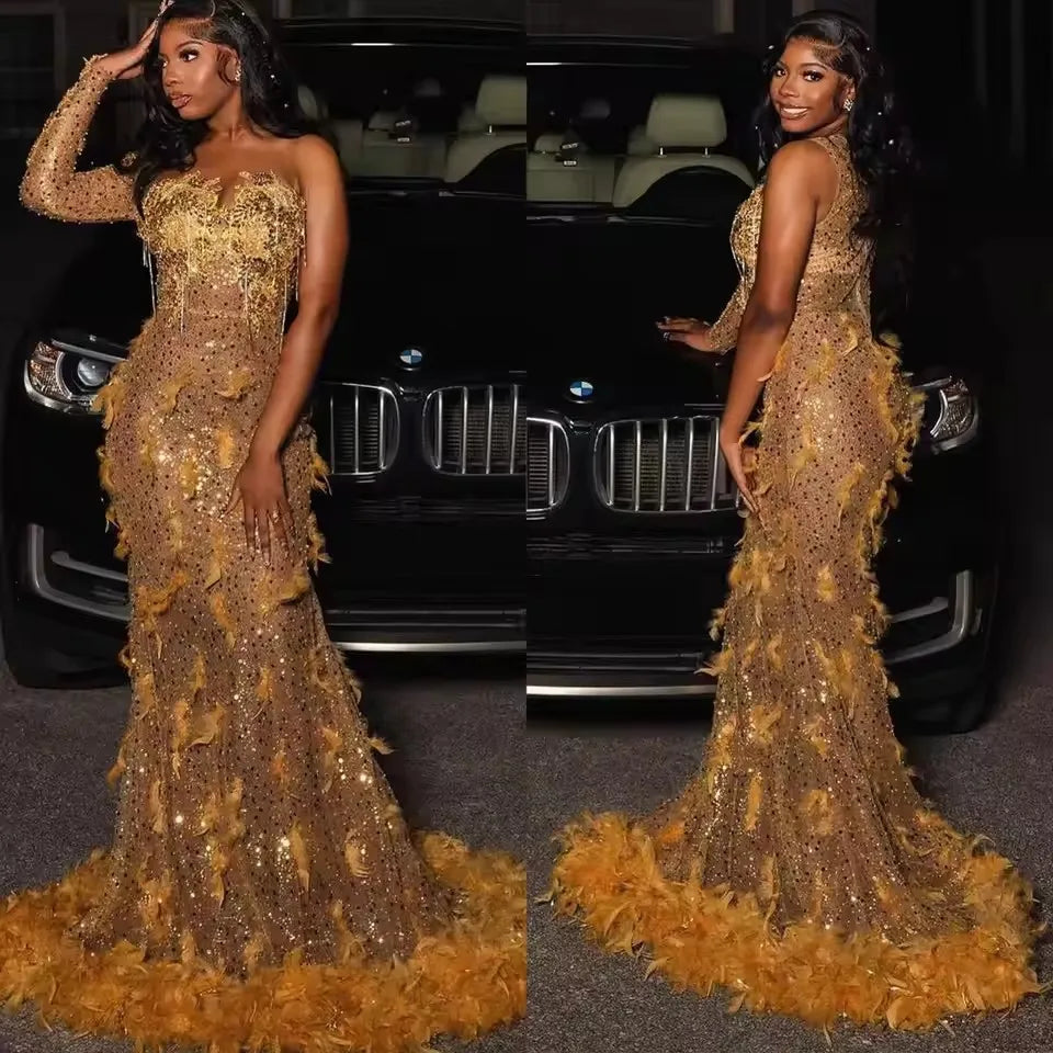 Shiny Gold Prom Dresses Custom Sexy Sheer Neck Beads Feather Evening Gowns Mermaid Sleeveless Beading Arabic Formal Party Gowns