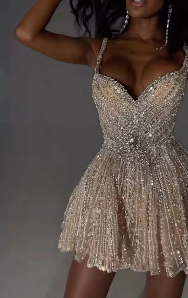 Shiny White Strappy V-Neck Beaded A-Line 17th Birthday Homecoming Dress