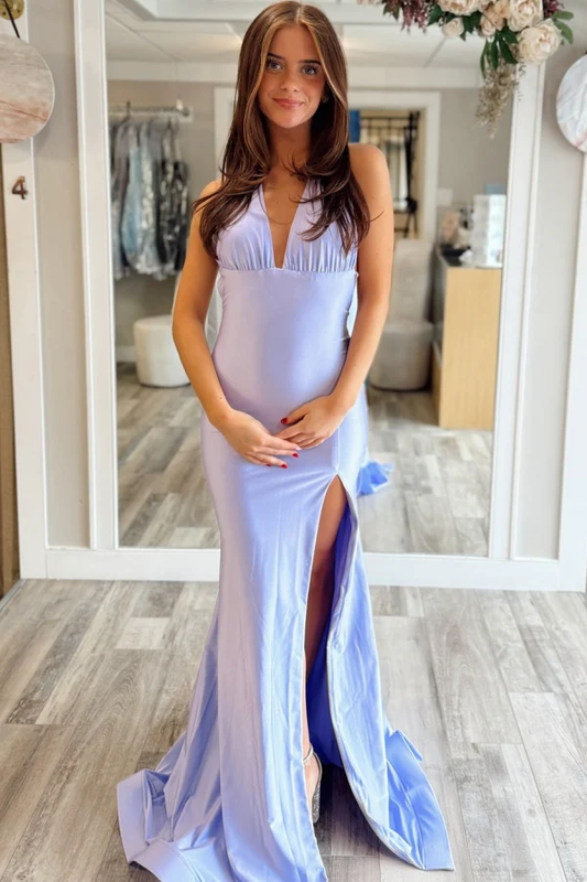 Simple Sheath Low V Neck Halter Sleeveless Ruched Prom Party Dress Open Back High Side Slit and Train Evening Formal Gown