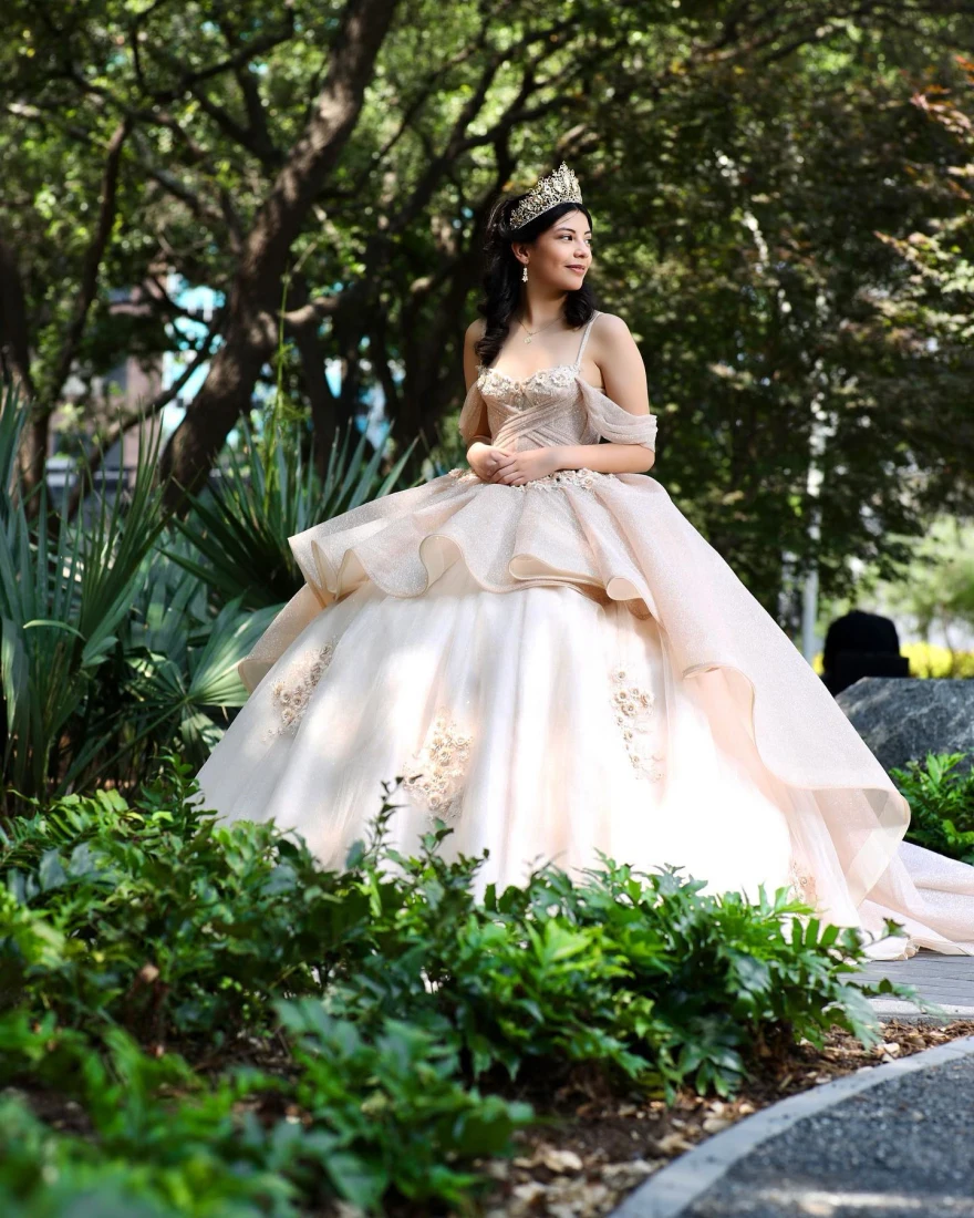 Sparkly Champagne Quinceanera Dress Ball Gown Spaghetti Appliques Beaded Mexican 16 Birthday Princess Gown