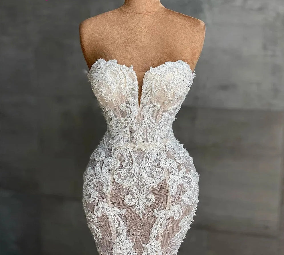 Mermaid Lace Wedding Dress Luxury Crystals Beaded Bridal Dress Sweetheart Strapless Sleeveless Appliques Wedding Gowns for Bride