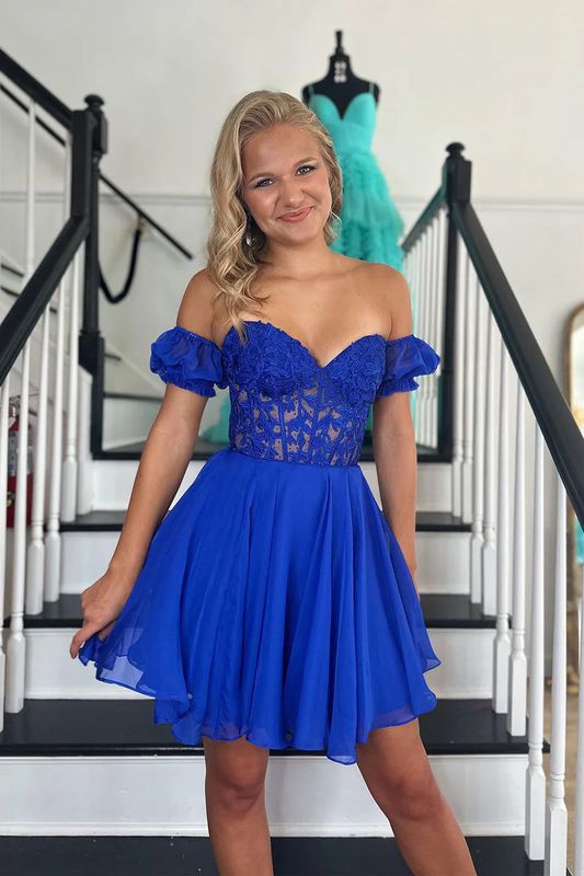 A Line Sweetheart Royal Blue Chiffon Short Homecoming Dress with Appliques
