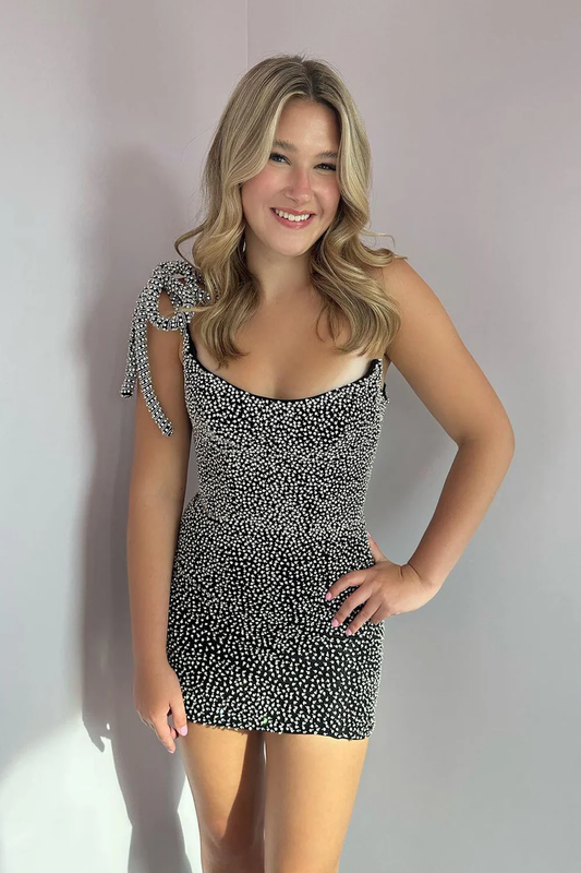 Black Scoop Neck Beads Short Tight Homecoming Dresses