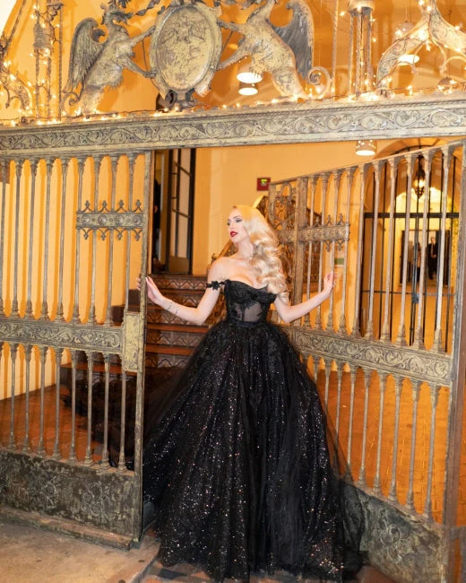 Designer Black A-Line Off-the-shoulder Glitter Wedding Dresses With Lace