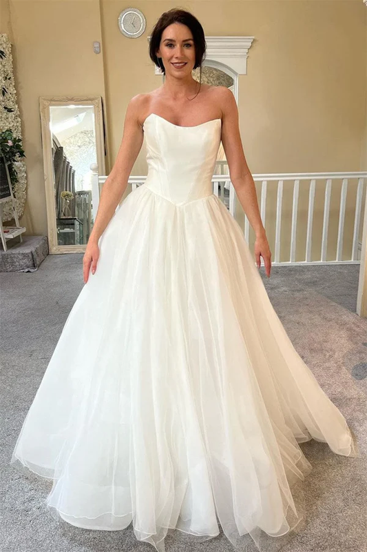 Glamorous Strapless Sweetheart Tulle Sleeveless Wedding Dresses A-Line Long With Pleats