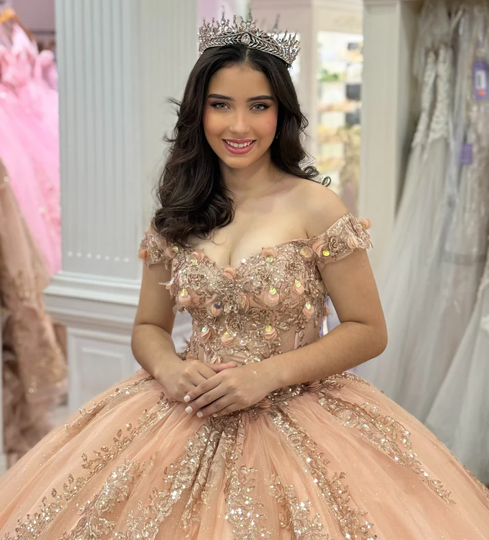 Off Shoulder Champagne Tulle Appliqued Beaded Swweet 15 16 Quinceanera Dresses
