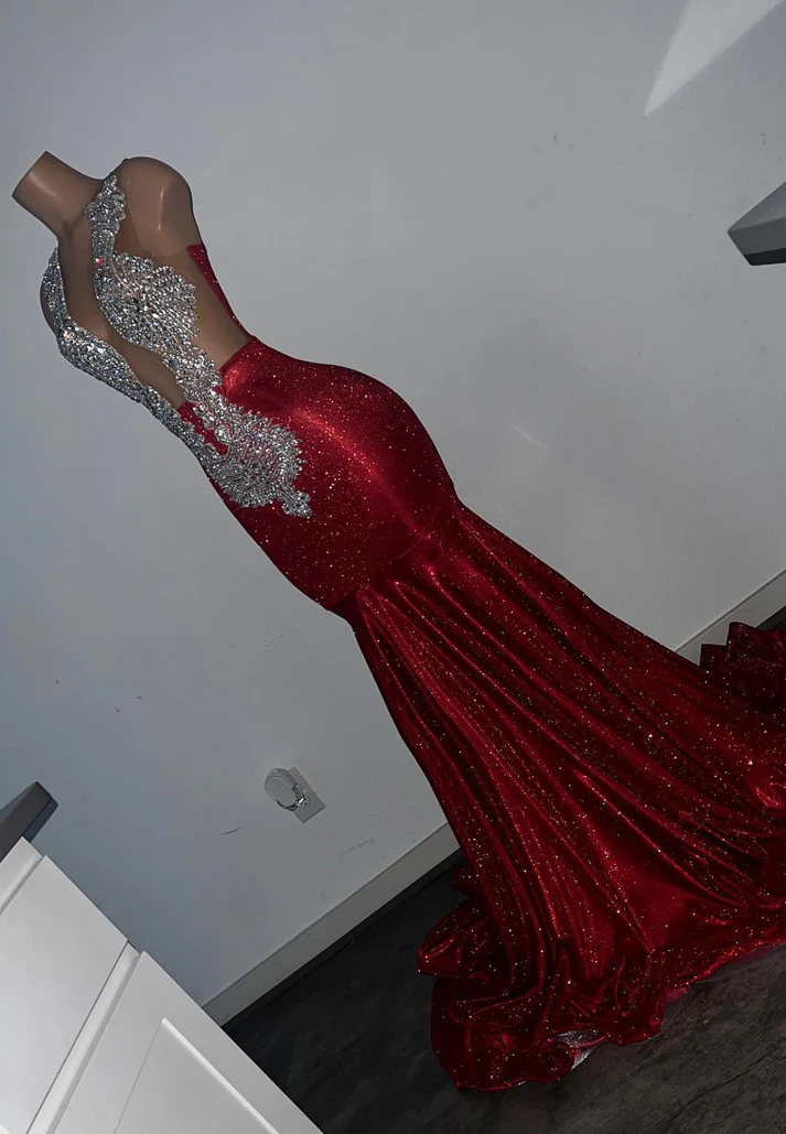 V-Neck Sleeveless Beaded Sparkly Pleated Mermaid Prom Dress