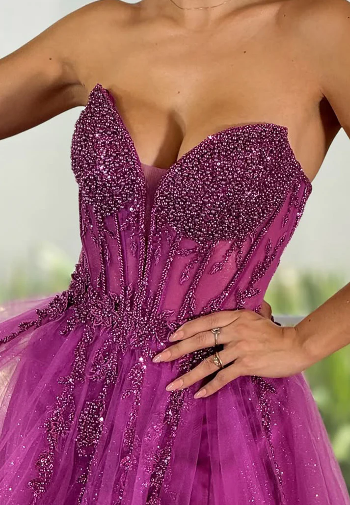 V-Neck Strapless Tulle Appliques Beaded A-Line Prom Dress